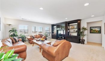 CA COURT GRANADA HILLS full