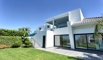 DETACHED VILLA BENAHAVIS full