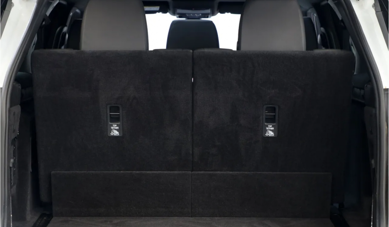 Land Rover Discovery full