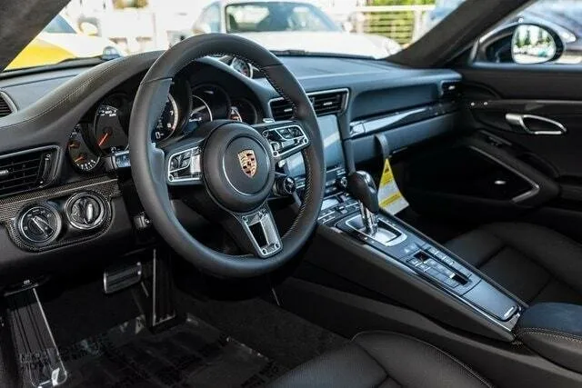 Porsche 911 Turbo SU full
